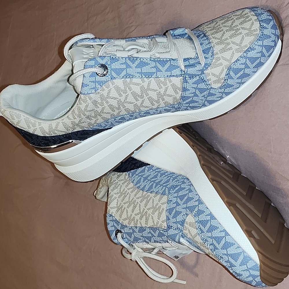 Perfect XMAS Gift-Michael Kors Sneakers